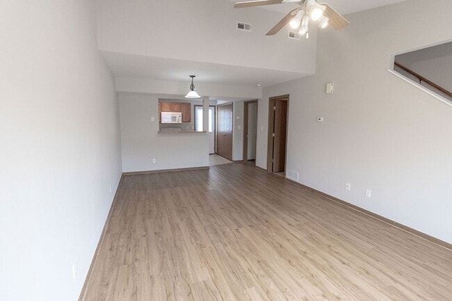 Foto del edificio - 3609-3611 Zinnia Dr.