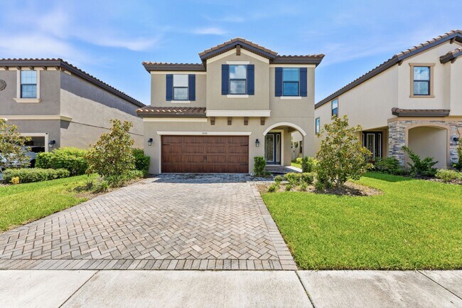 Foto del edificio - Absolutely Stunning 4 BR + LOFT + OFFICE/2.5 Bath/2 Car Garage home in Starkey Ranch!