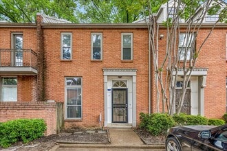 Building Photo - 1694 Belvedere Ct