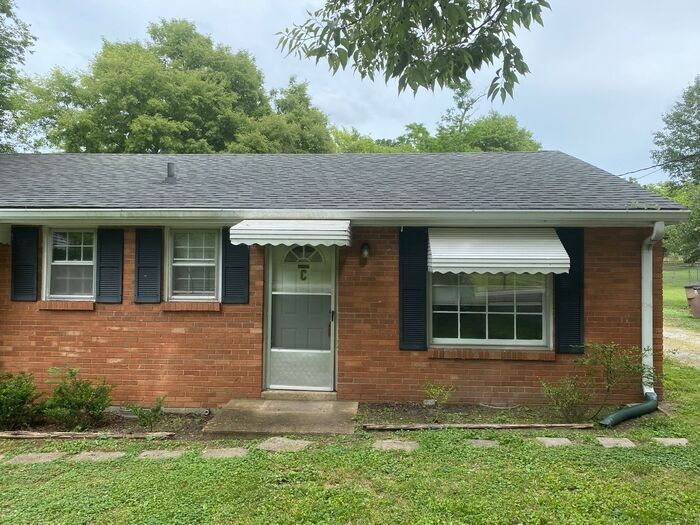 Primary Photo - Cute 1 Bedroom in East Nashville - 6 Month...