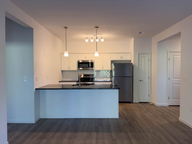 Building Photo - Briar Ridge Commons