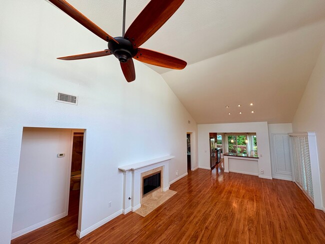 Building Photo - 2 Bedroom Plus Office House in Carlsbad