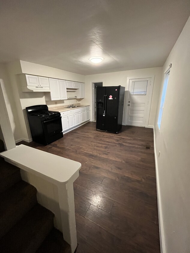 4485 1st St Unit 4485, Bethel Park, PA 15102 Apartments in Bethel