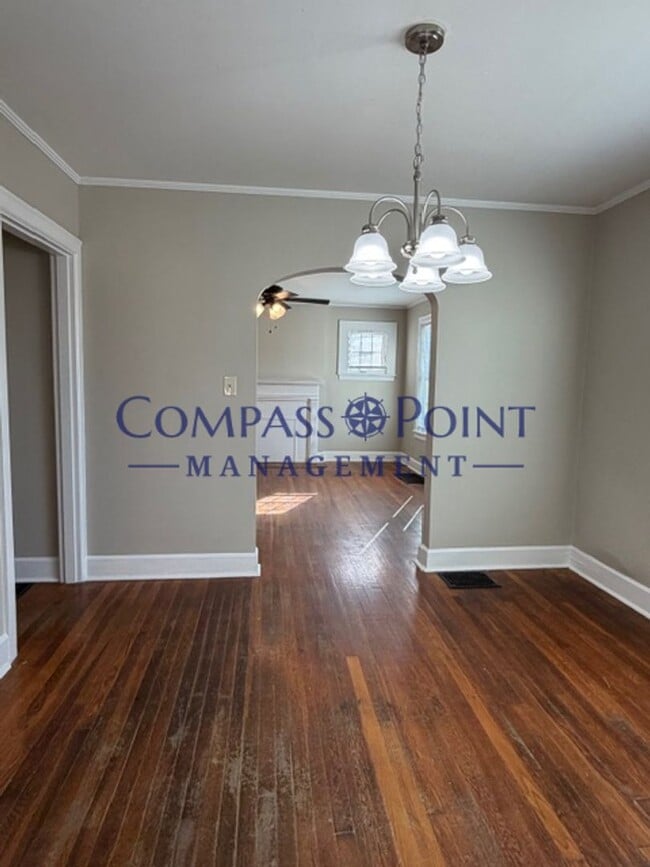 Building Photo - Welcome To Your New Home! FIRST MONTH'S RENT FREE!!