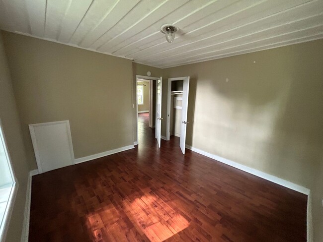 Building Photo - 708 12th Street