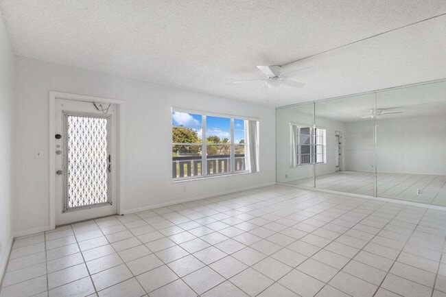 Building Photo - 304 Imperial Ct