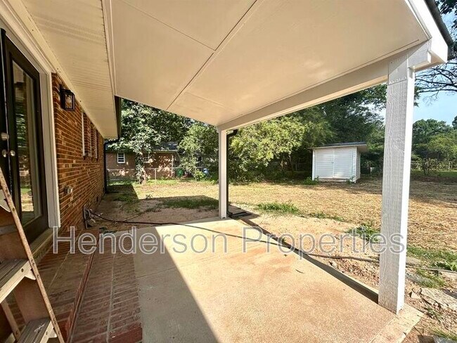 Foto del edificio - 5405 Myrica Ln