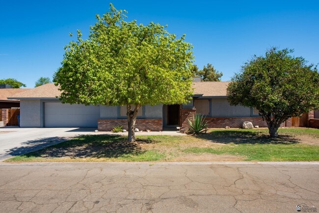 Building Photo - 3460 E Sombra Ln