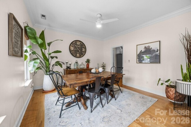 Building Photo - 17622 Cambridge Grove Dr