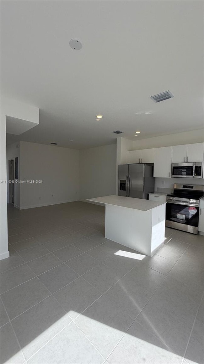 Foto del edificio - 15624 SW 276th Terrace