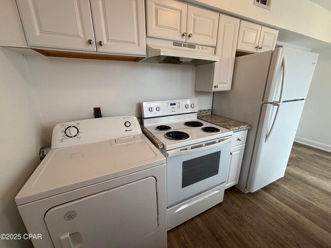 Building Photo - 149 N Hwy 22 A