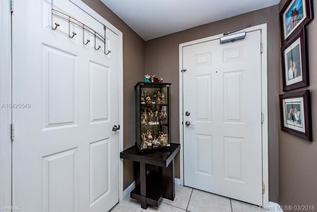 Foto del edificio - 215 SW 42nd Ave