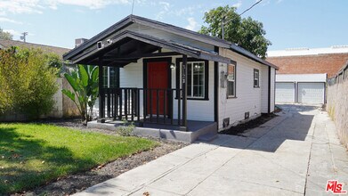 Building Photo - 3123 W 67th St