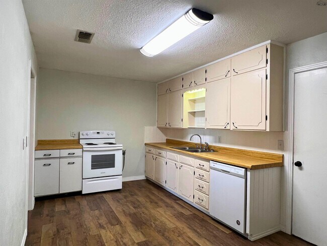 Foto del edificio - 615 S Clay St