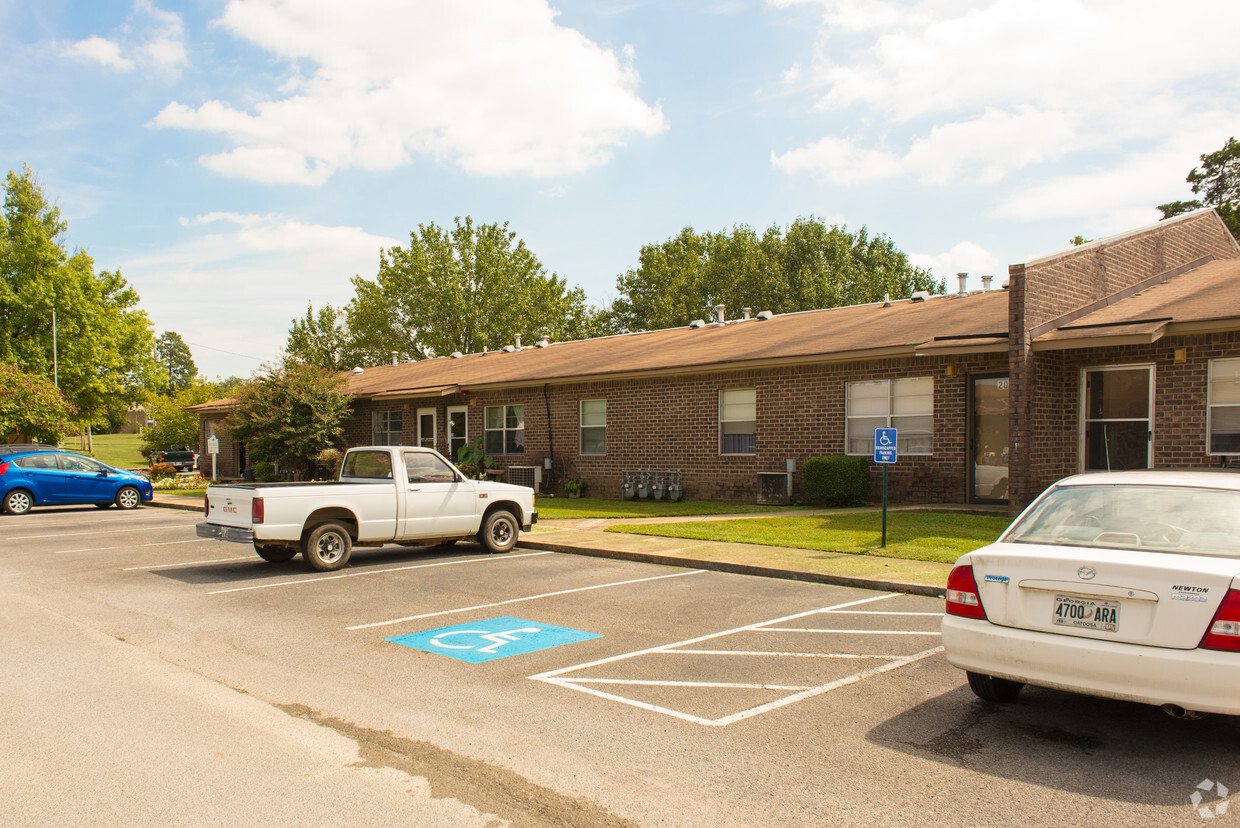 Primary Photo - Catoosa Gardens