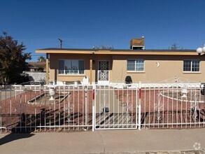 Building Photo - 7515 Yuma Dr