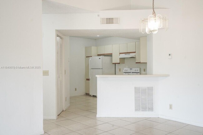 Building Photo - 9033 Wiles Rd
