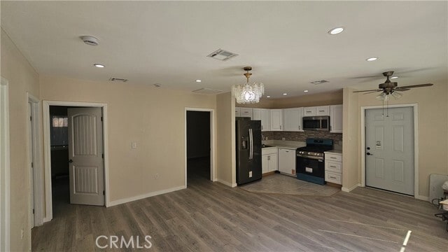 Building Photo - 1344 Hardt St