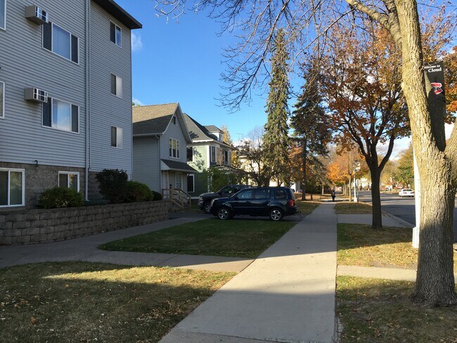 Foto del edificio - 411 5th Ave S