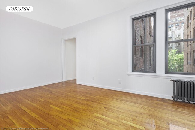 Foto del edificio - 532 E 82nd St