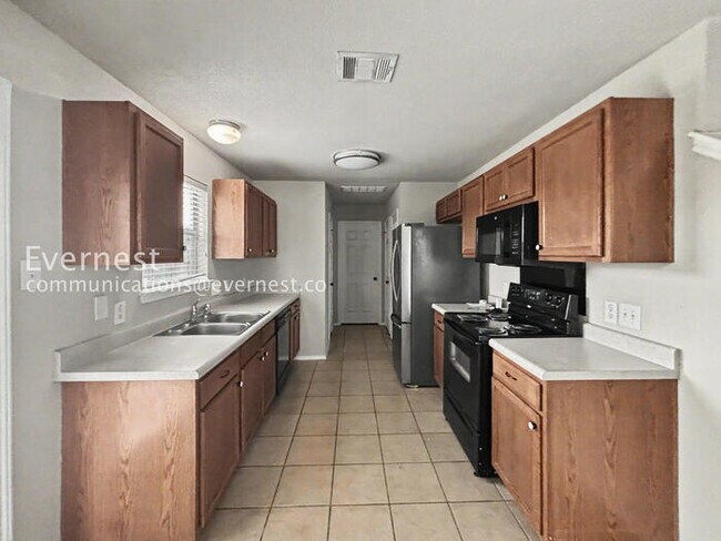 Foto del edificio - 603 Holbrooke St