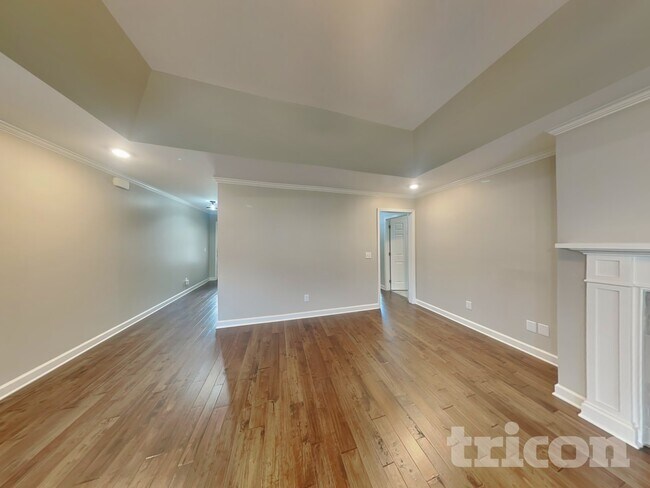 Building Photo - 424 Mya Marie Dr