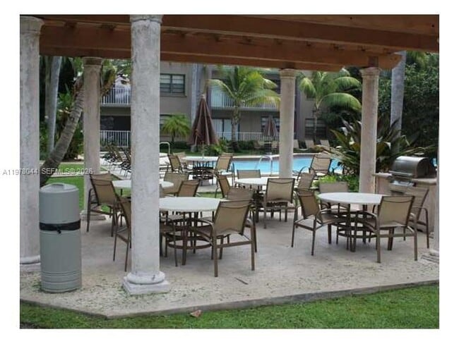 Foto del edificio - 9301 SW 92nd Ave