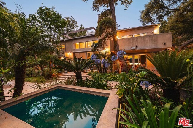 Foto del edificio - 1500 Rustic Ln