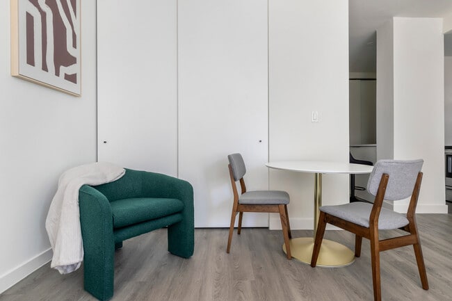 Foto del edificio - 21 E Chestnut St