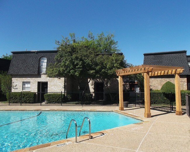 Westcliff Park Apartments Fort Worth, TX