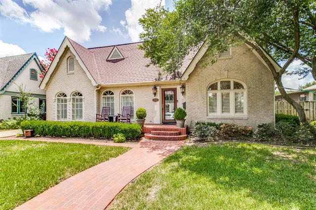 Building Photo - 4541 N Versailles Ave