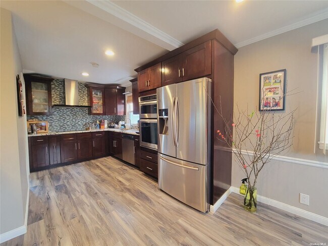 Foto del edificio - 58-31 212th St