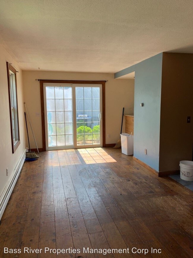 Building Photo - 2 br, 1 bath House - 1382 Route 6A