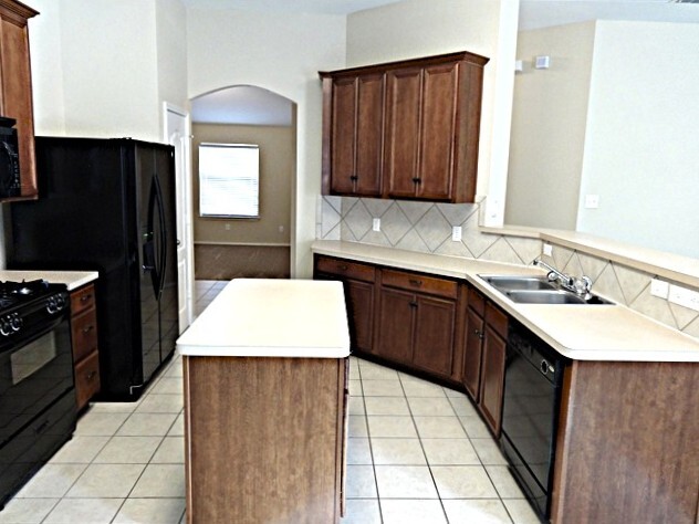 Building Photo - 9056 Weller Ln