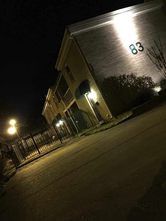 Foto del edificio - 83 N Cooper St