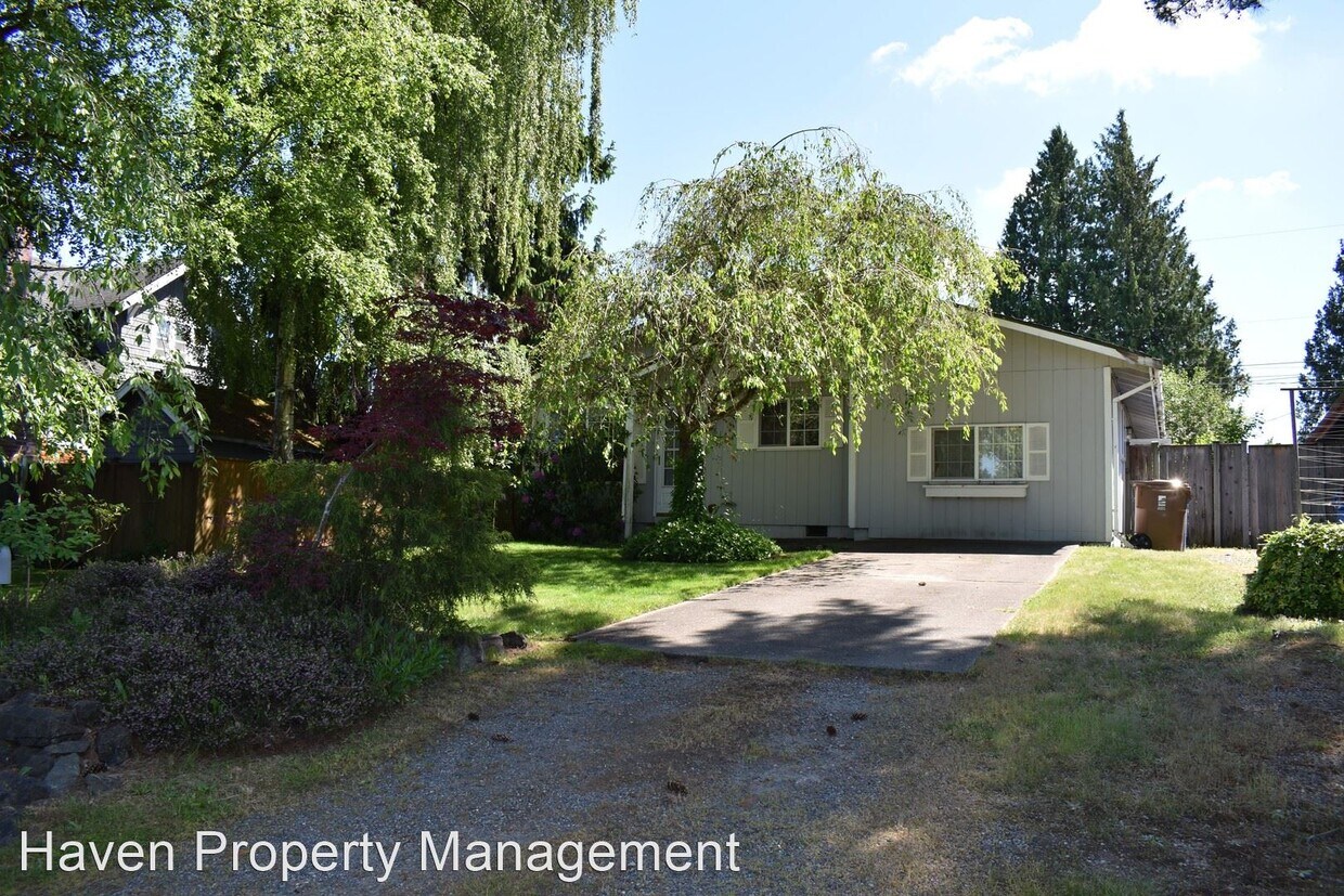 Foto principal - 3 br, 1.5 bath House - 4816 McBride St