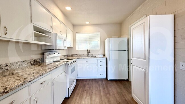 Foto del edificio - 10807 W Oakmont Dr