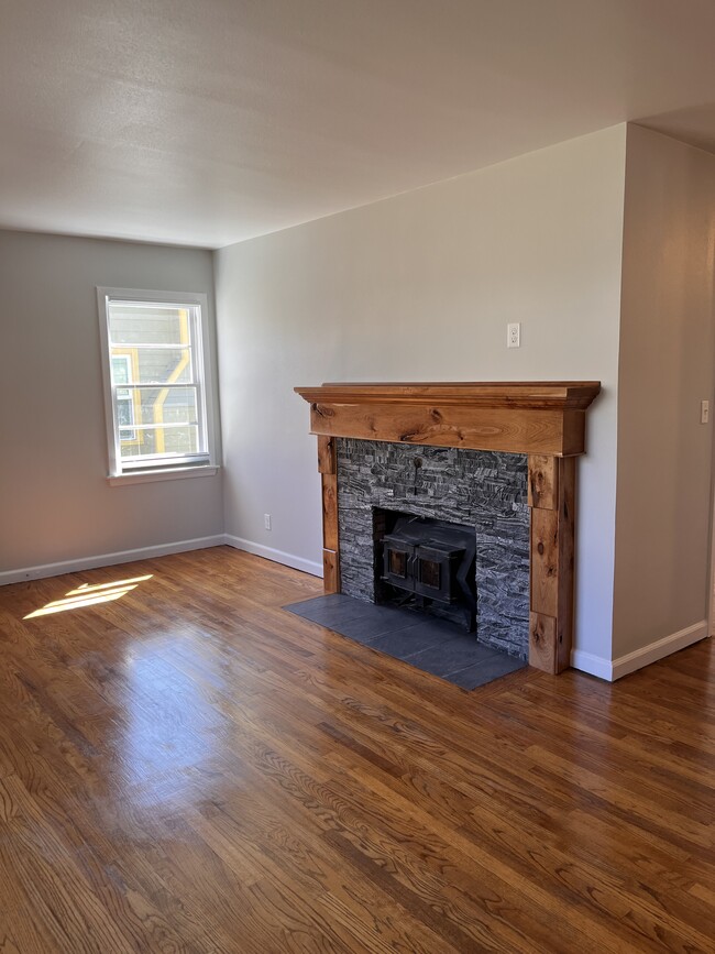 Foto del edificio - 1764 N Eldorado Ave