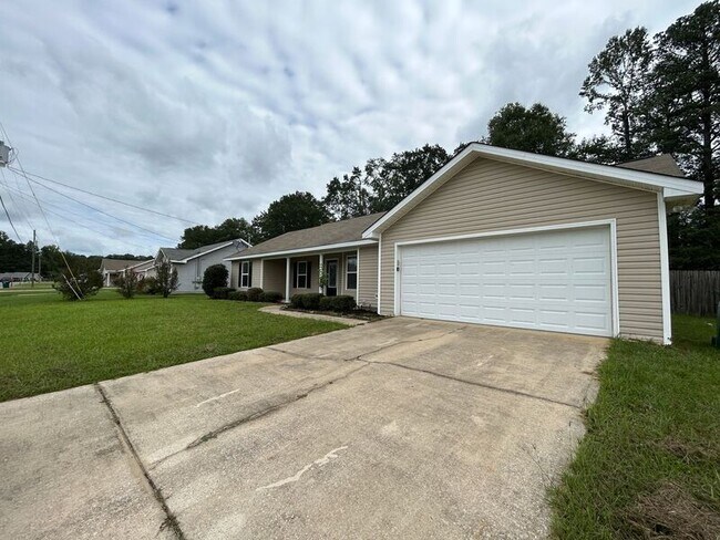 Building Photo - 10988 Griffin Dr