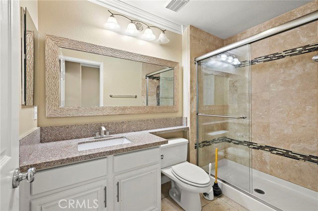 Building Photo - 25052 Pathway Dr