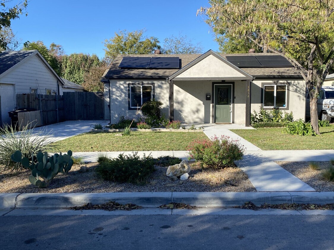 Primary Photo - Adorable and move-in ready newly renovated...