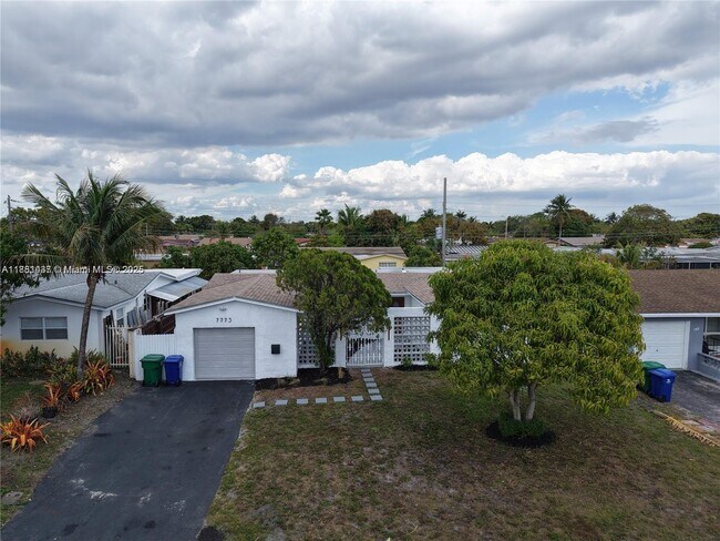 Foto del edificio - 7773 Coral Blvd