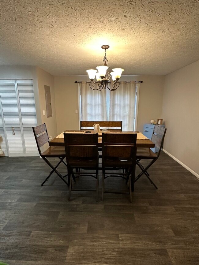 Building Photo - 47 Quail Brace Ct