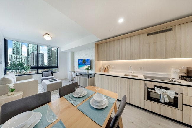 Building Photo - 225 N Miami Ave