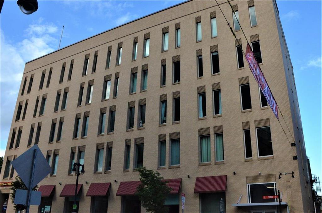 16 Centre Sq Cir Unit 2B, Easton, PA 18042 Room for Rent in Easton