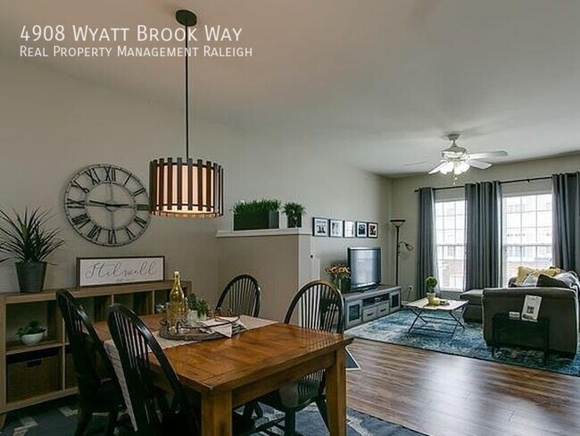 Foto del edificio - 4908 Wyatt Brook Way