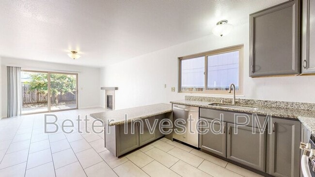 Foto del edificio - 1417 Gregory Ct