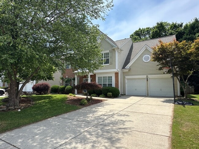 Building Photo - 7811 Noland Woods Dr