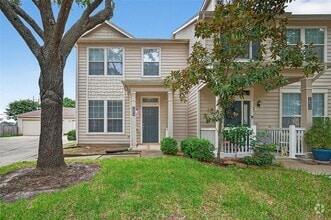 Building Photo - 16854 Pine Castle Dr