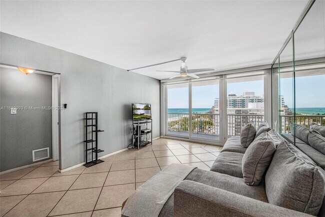 Building Photo - 5401 Collins Ave